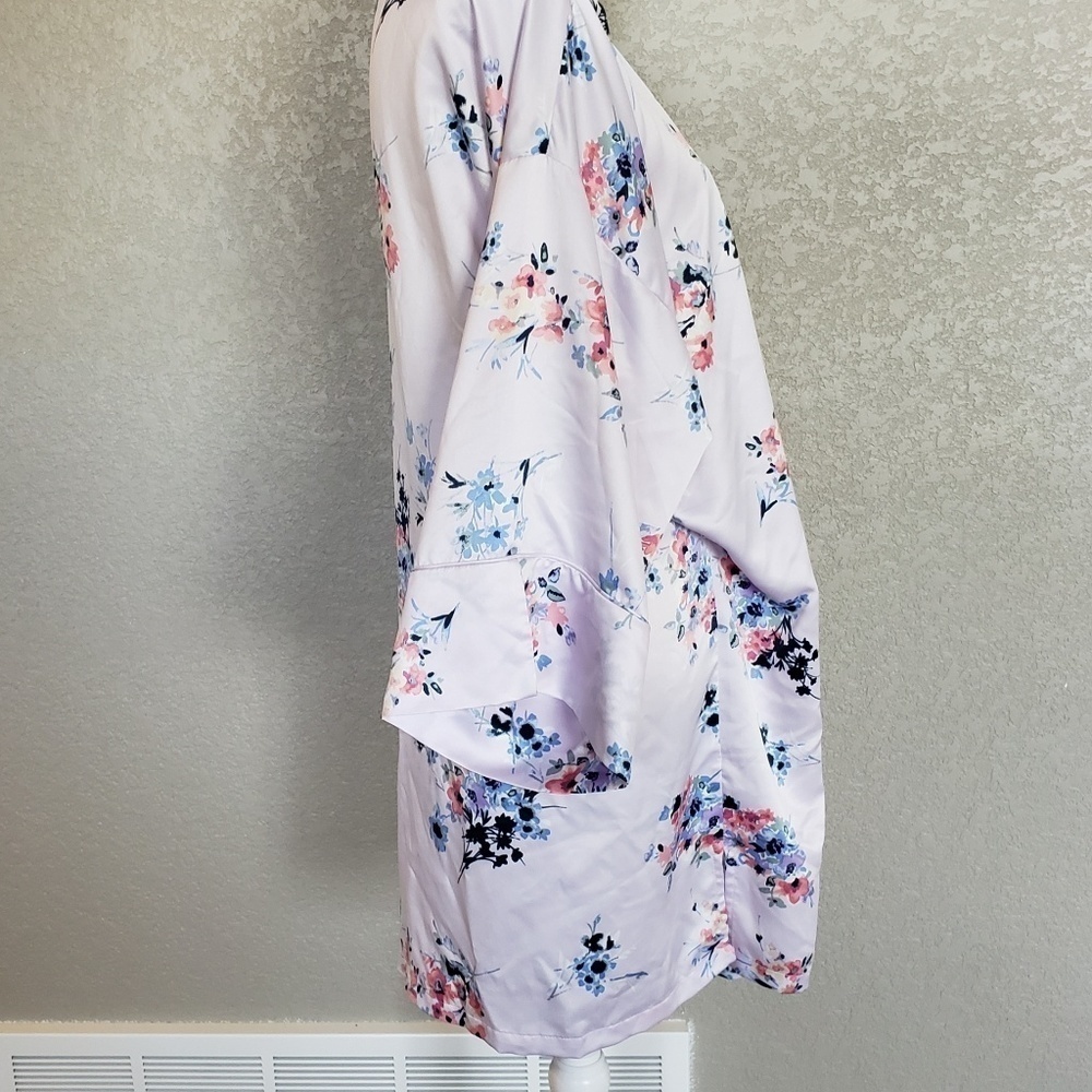 In bloom by jon quil. Robe - Picture 5 of 8